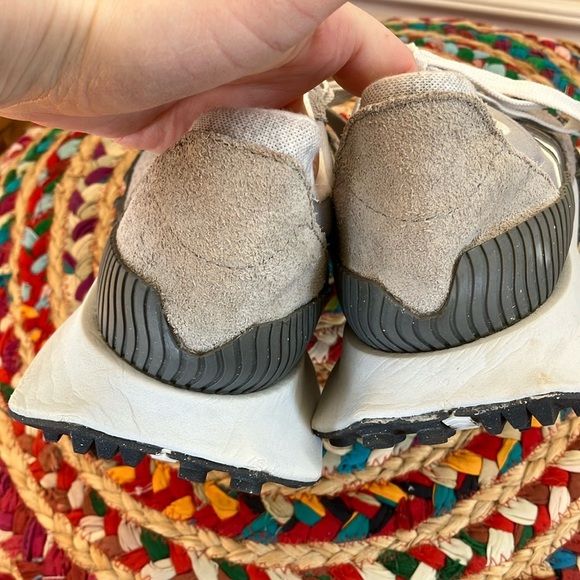 NWOT New Balance XC-72 Gray and White Sneakers - Picture 3 of 10